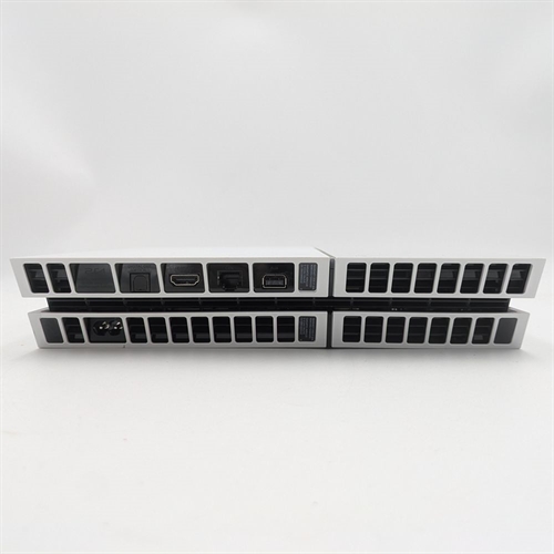 Playstation 4 - Hvid - 500GB HDD - Konsol - CUH-1116A - SNR 03-27452256-5629247  (B Grade) (Genbrug)
